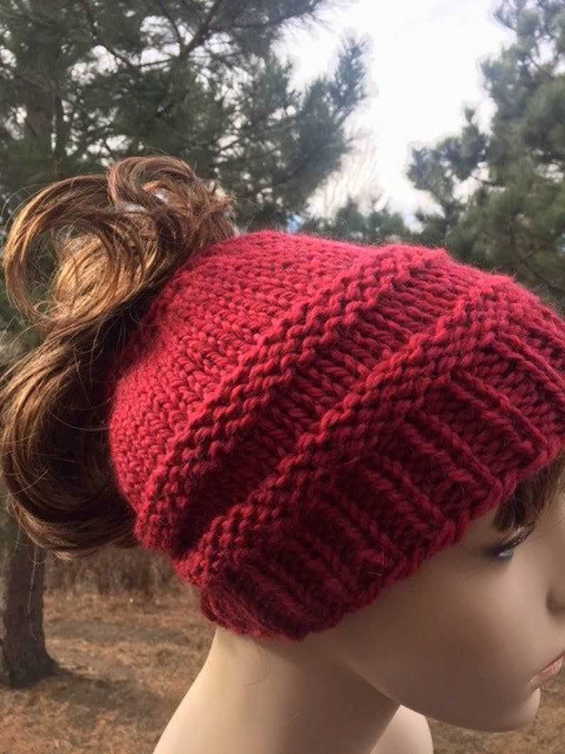 Free knitting pattern for ponytail hat