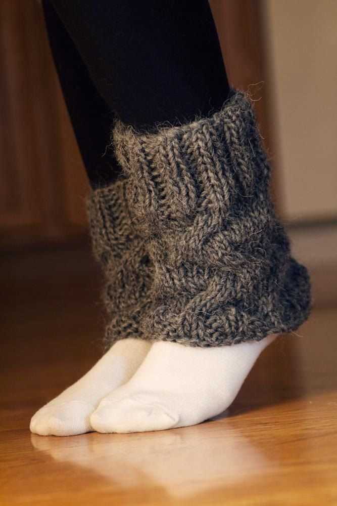 Knitted ankle warmers pattern