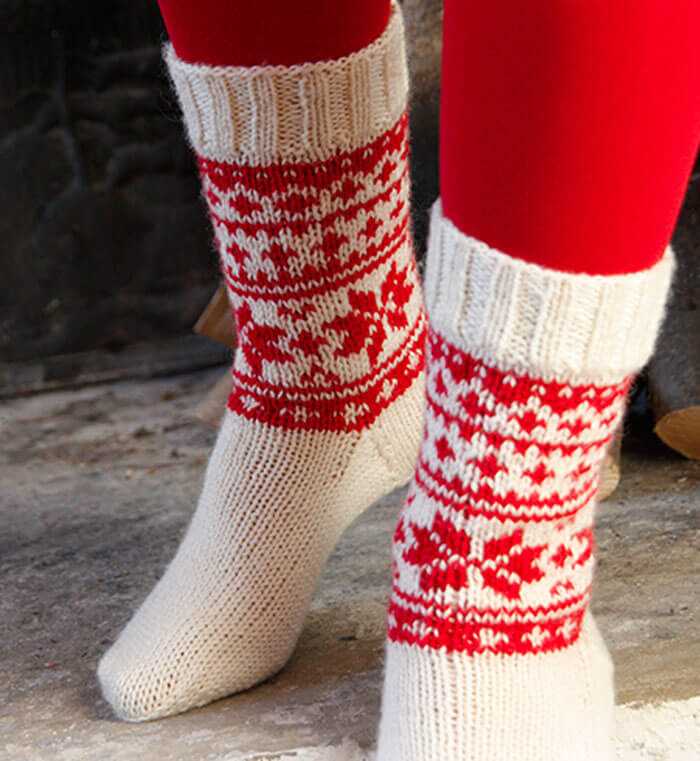 Christmas sock knitting pattern