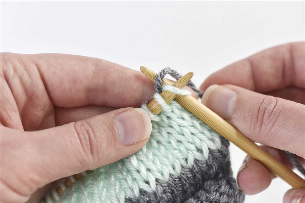 How to change colors in knitting pattern