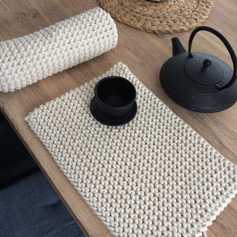 Knitted placemat pattern