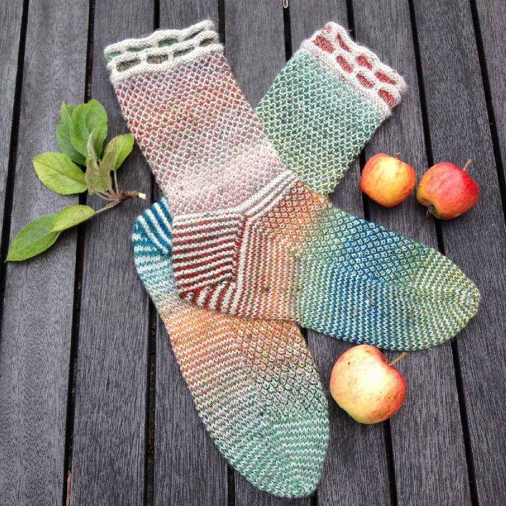 Knitting patterns for socks