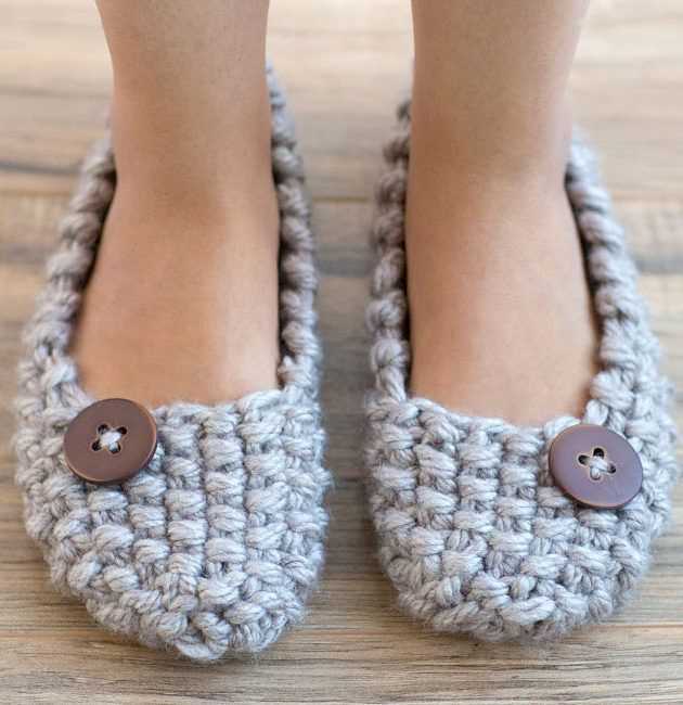 Free pattern knitted slippers