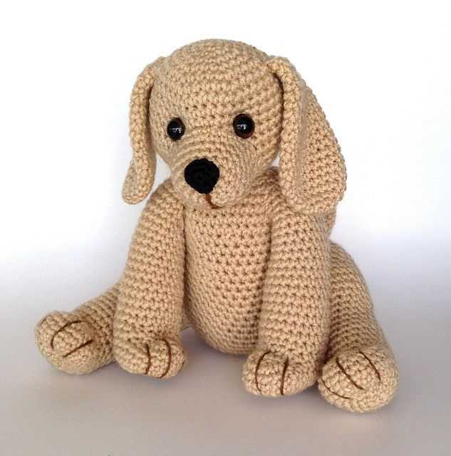 Knitted puppy pattern