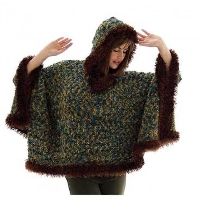 Knitting pattern for a poncho with sleeves