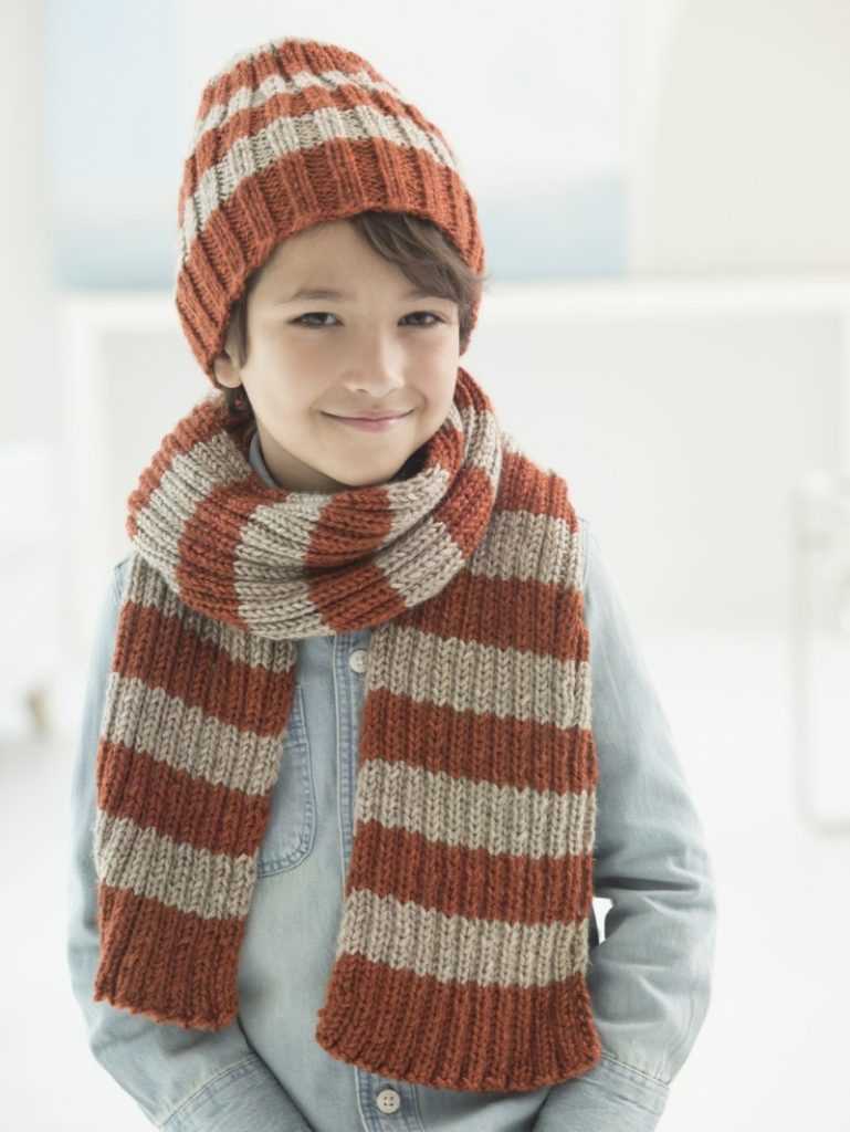 Knitted hat and scarf patterns
