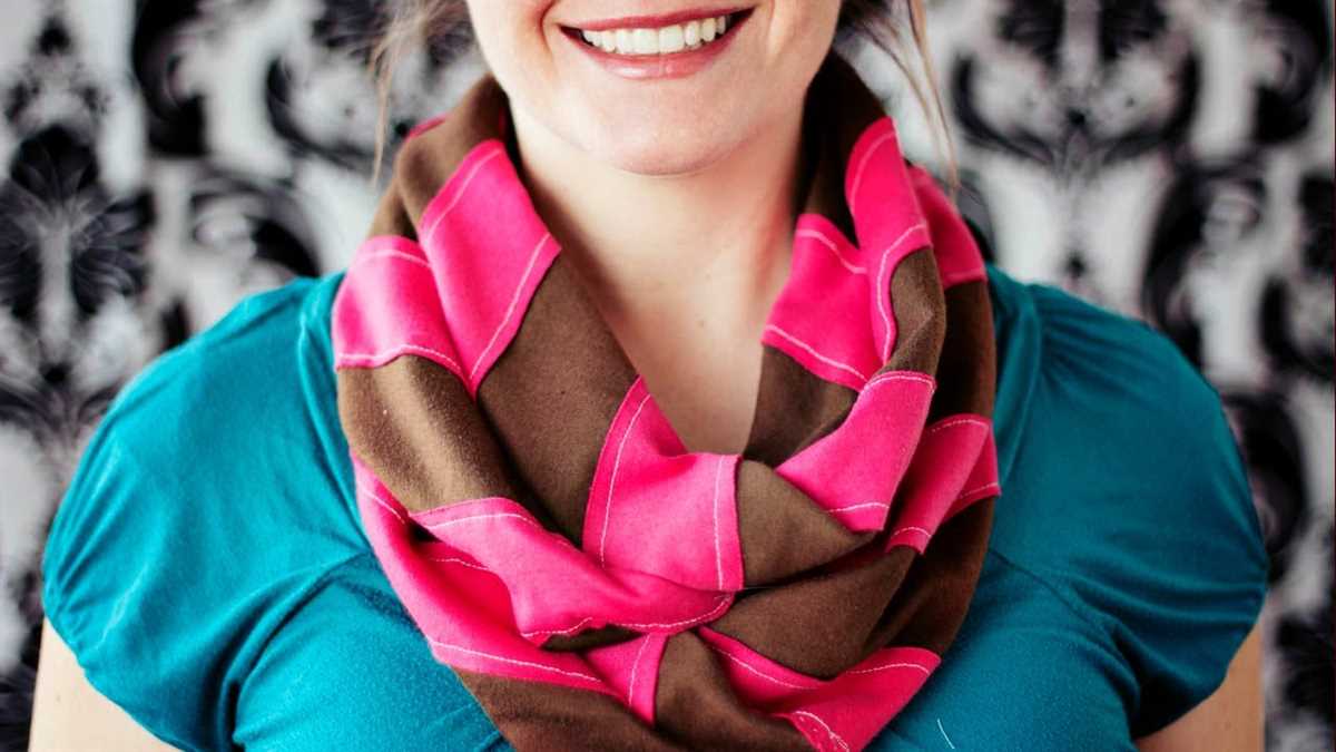 Chevron infinity scarf knitting pattern