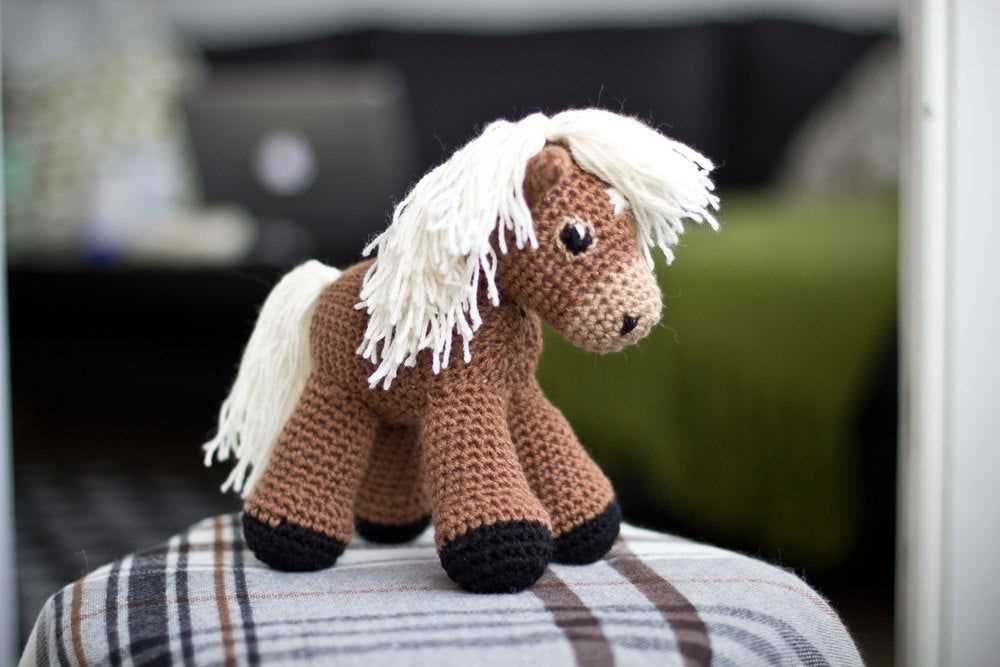 Free horse pattern knitting