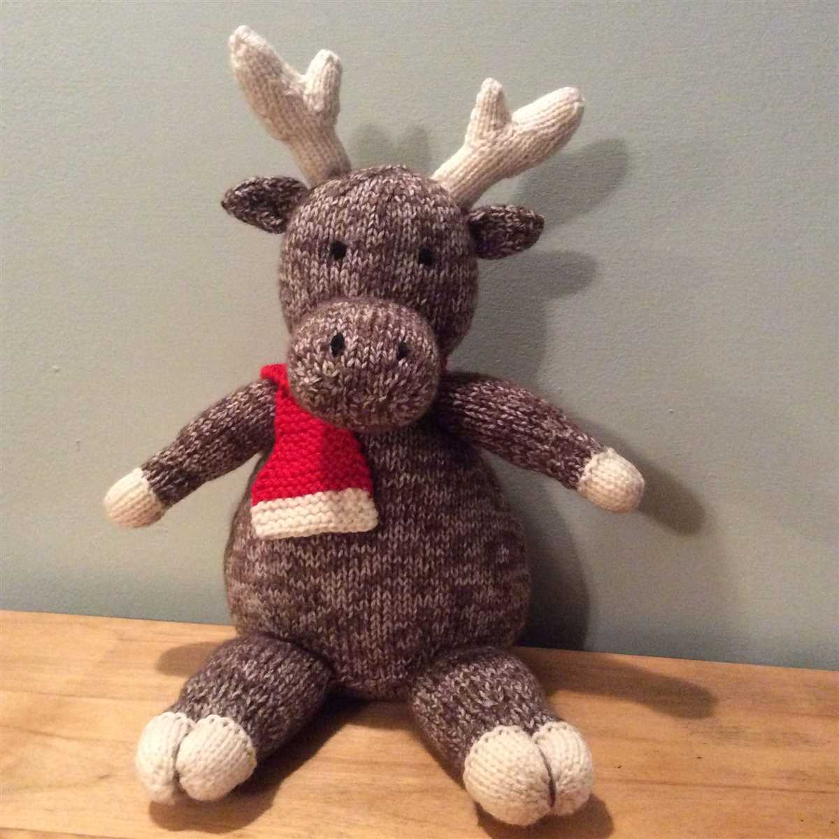 Free knitted moose pattern