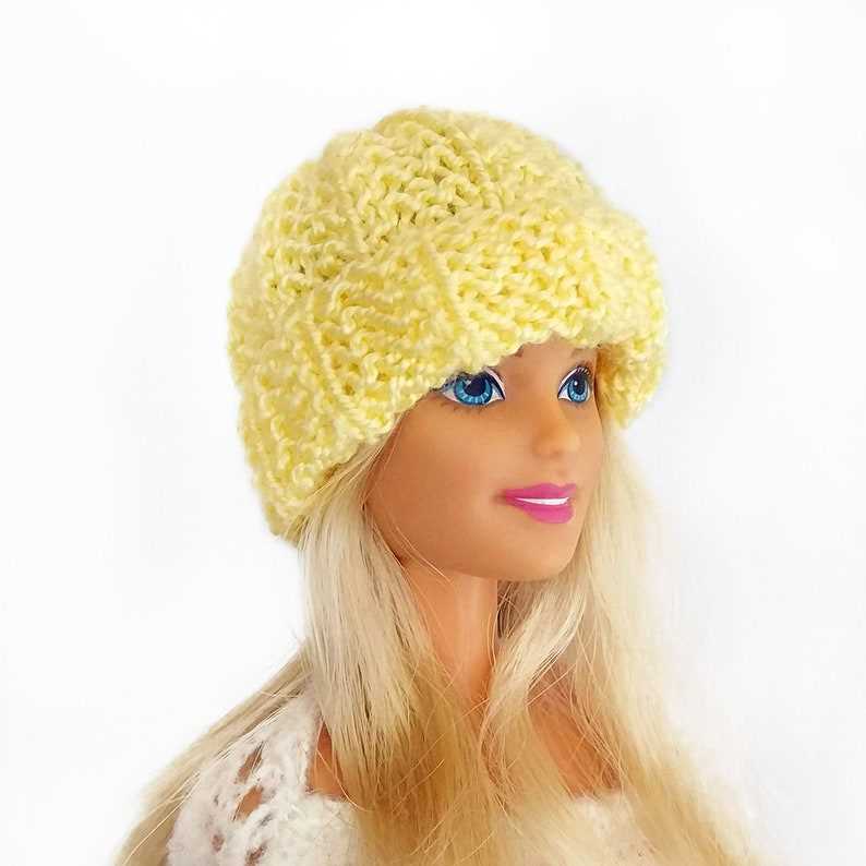 Knitted barbie hat pattern