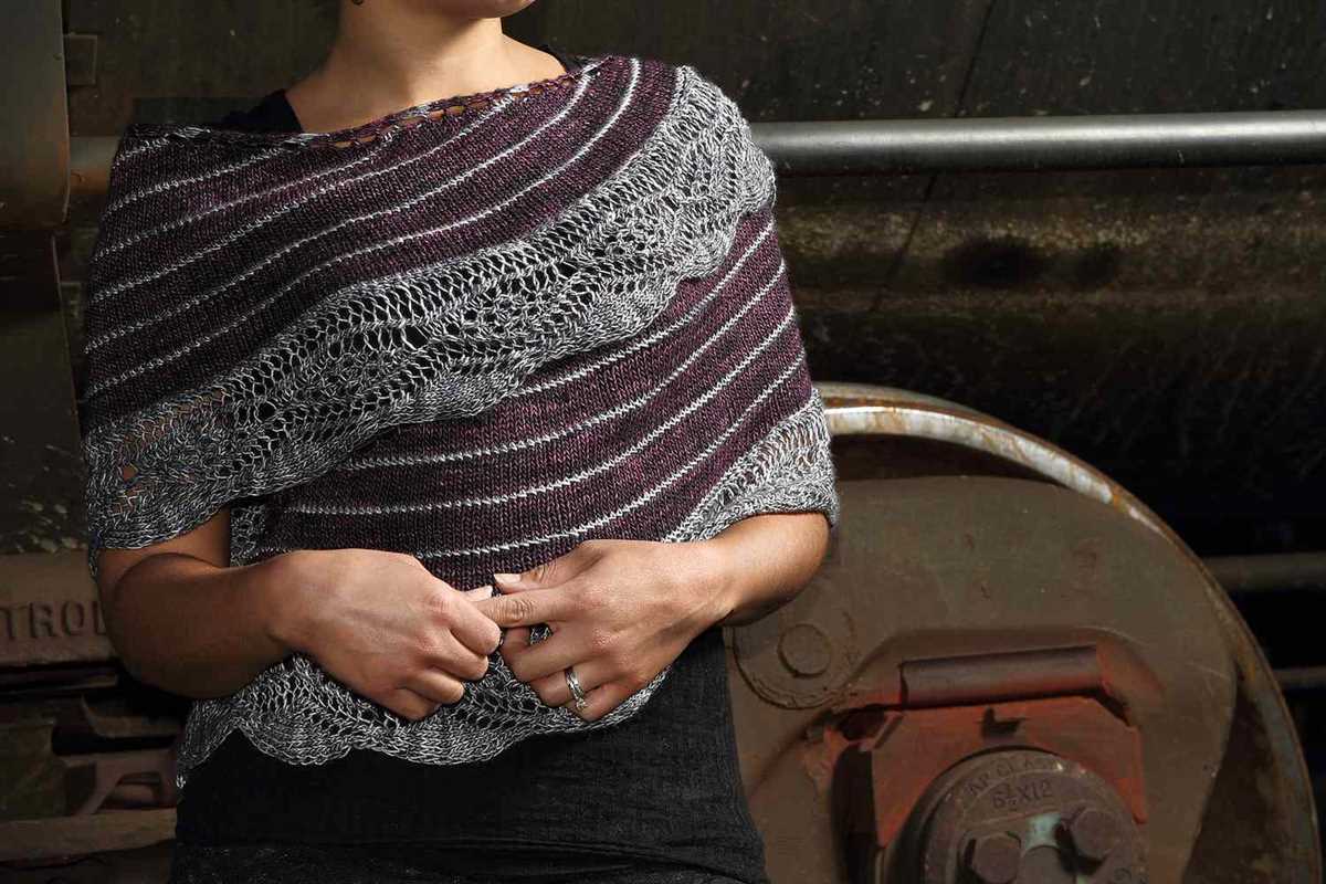 Readers wrap knitting pattern