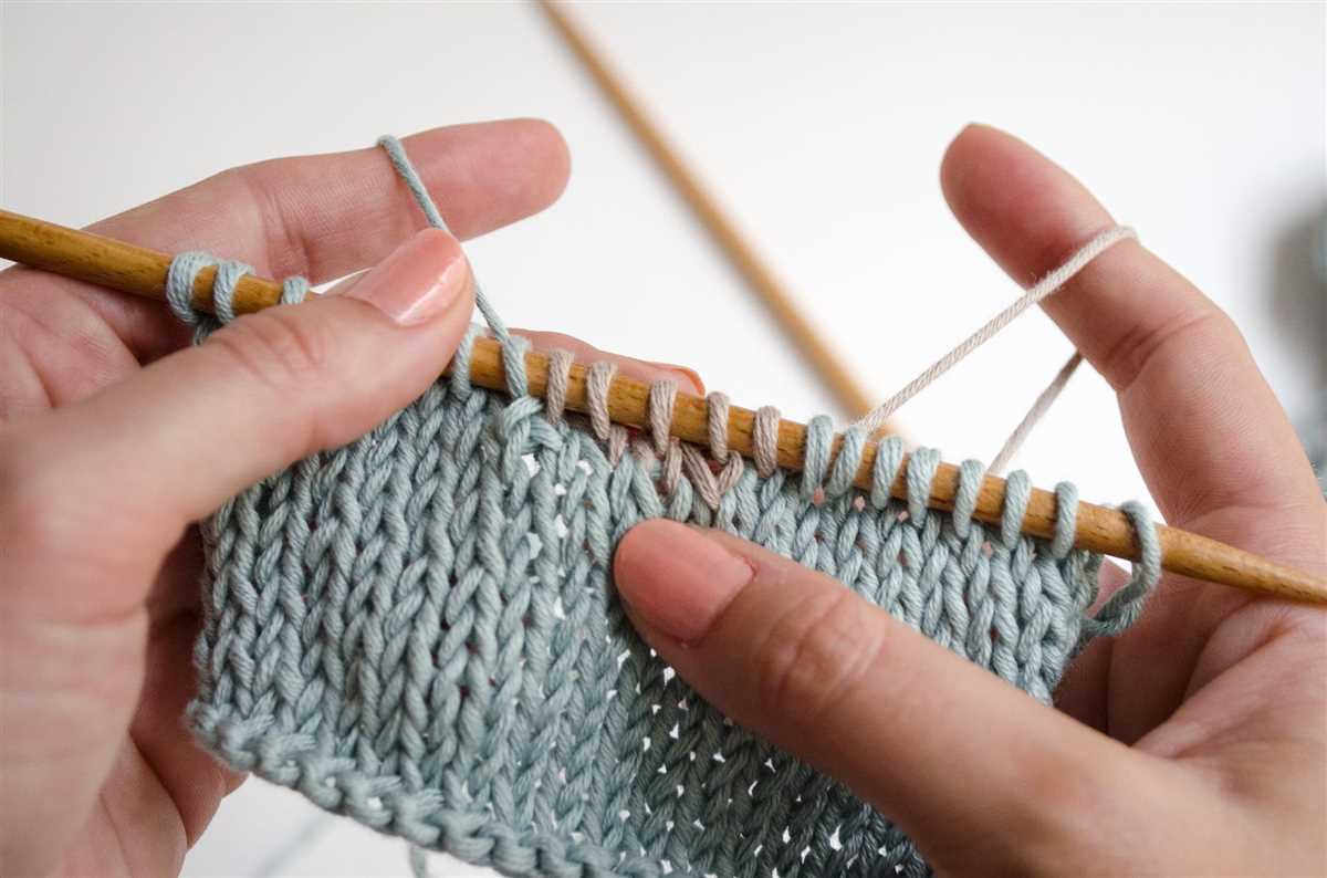 How to change colors in knitting pattern