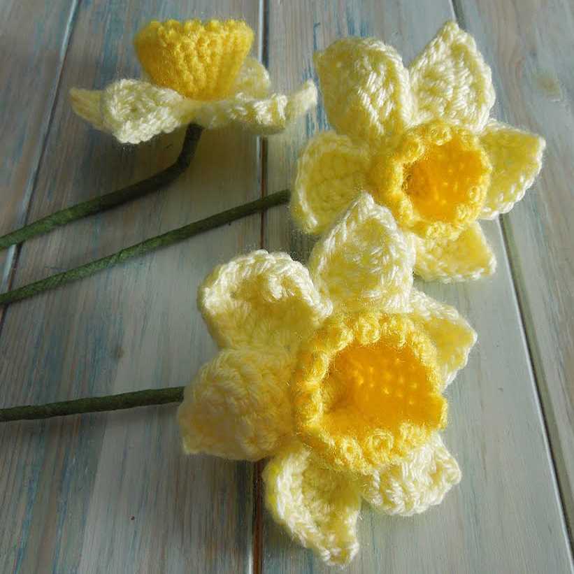 Free daffodil knitting pattern