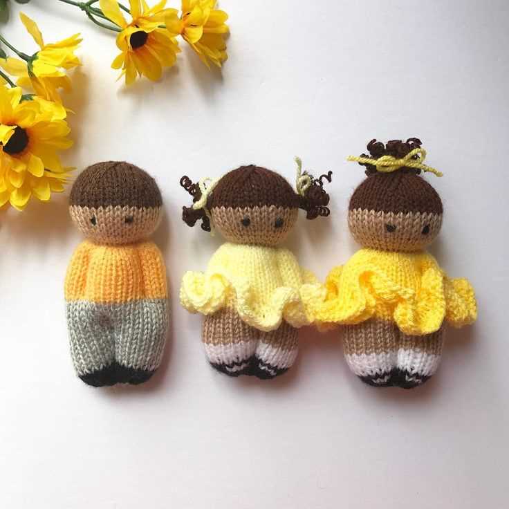 Ravelry free knitting patterns for dolls