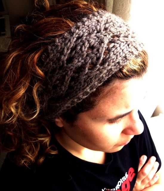 Bulky yarn knit headband pattern