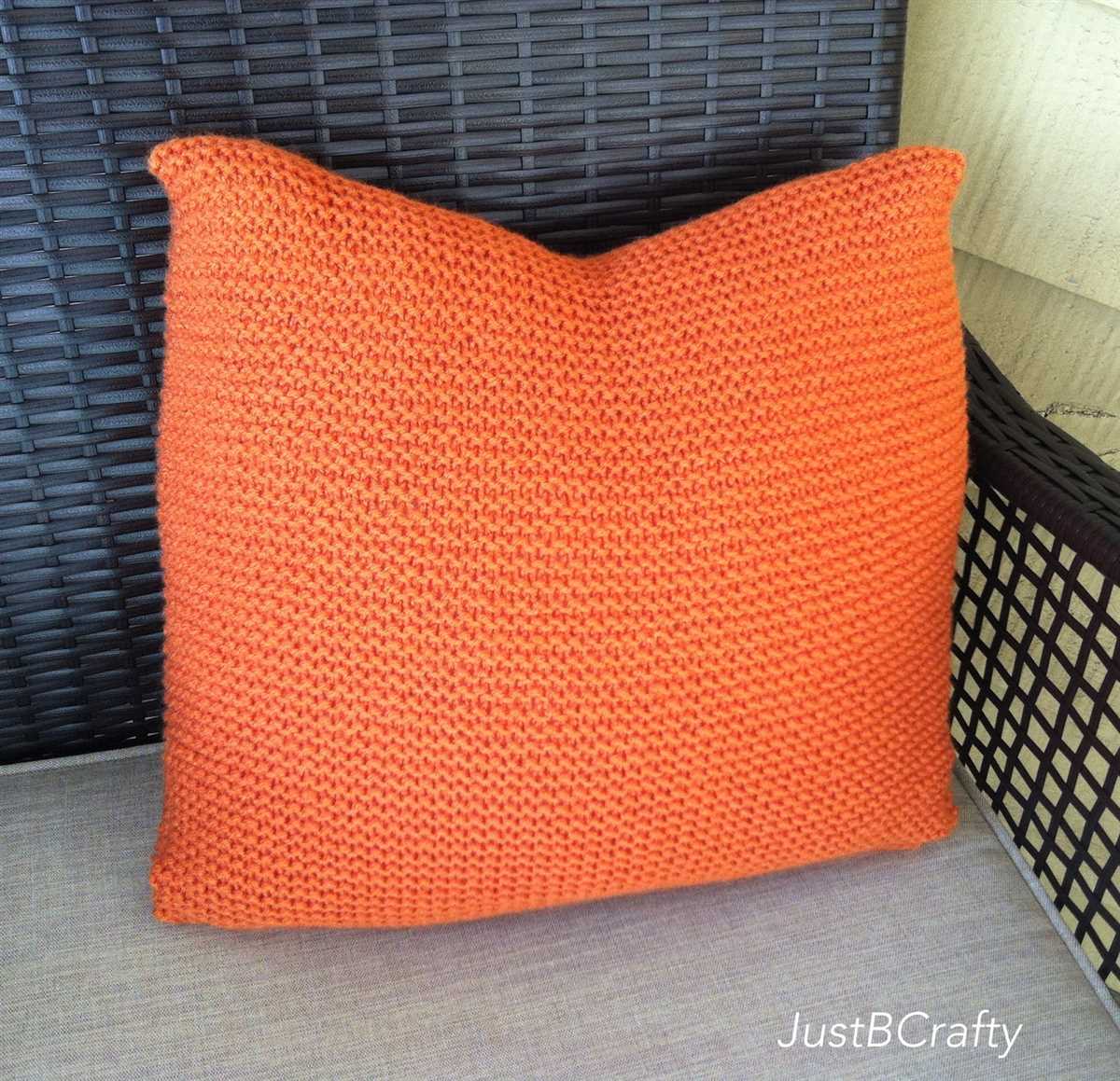 Knitted pillow free patterns