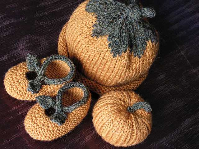 Pumpkin knit hat pattern