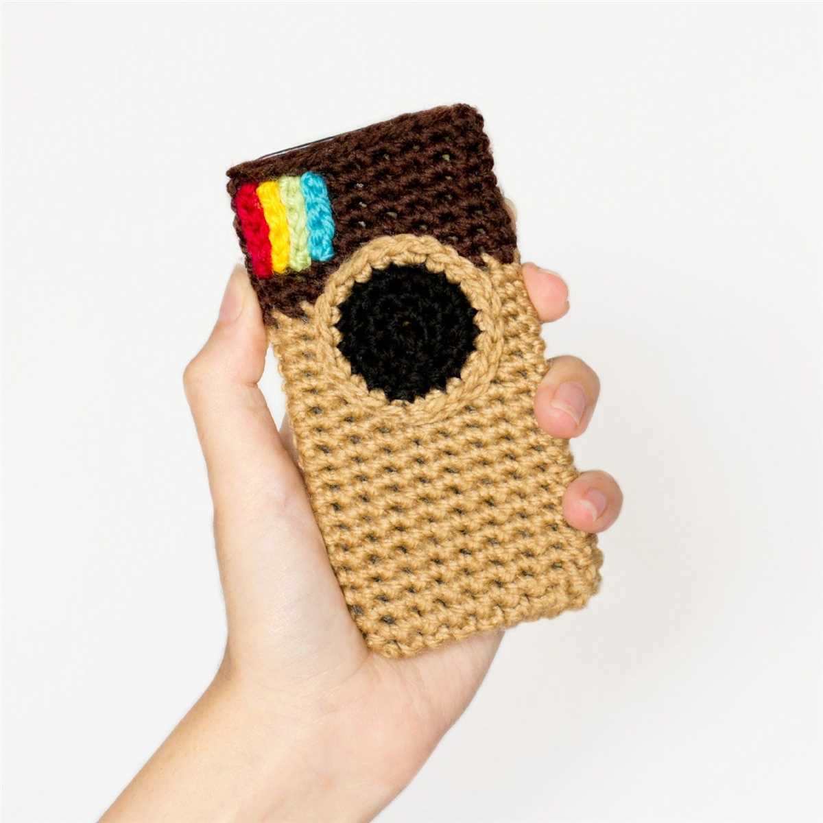 Knitted camera case pattern