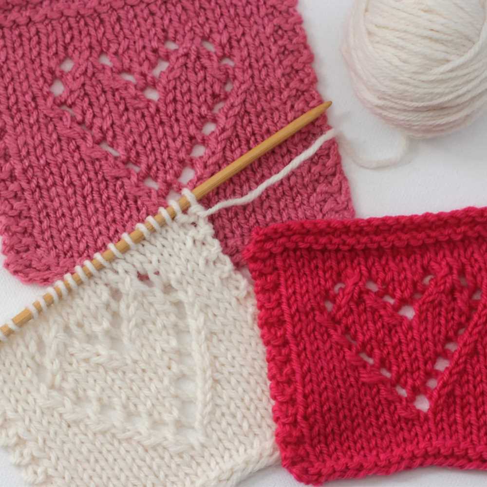 Free knitted heart square pattern