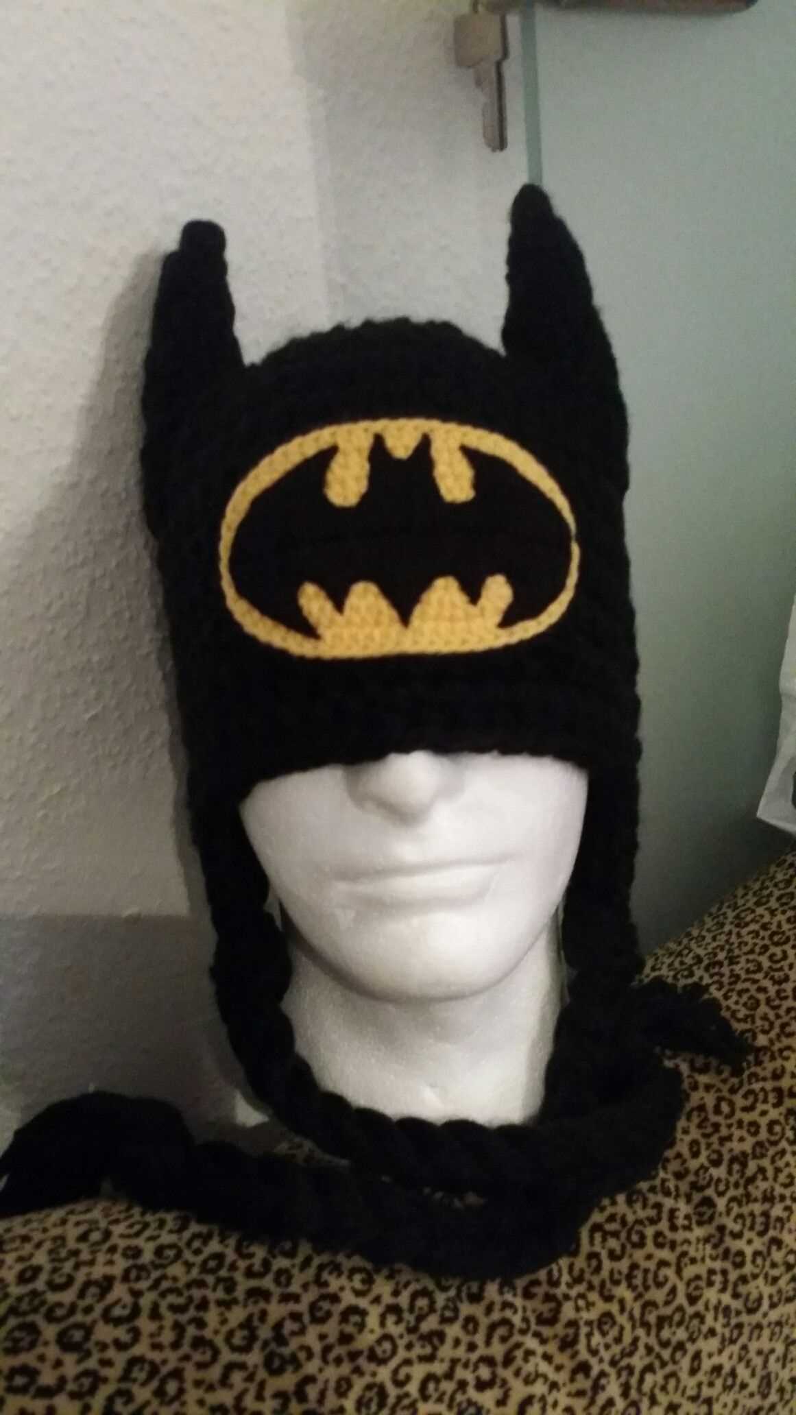 Knitted batman hat pattern free