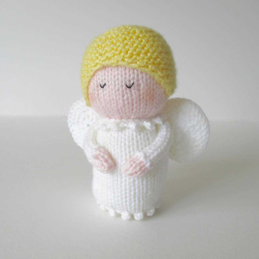 Knitting pattern for christmas angel