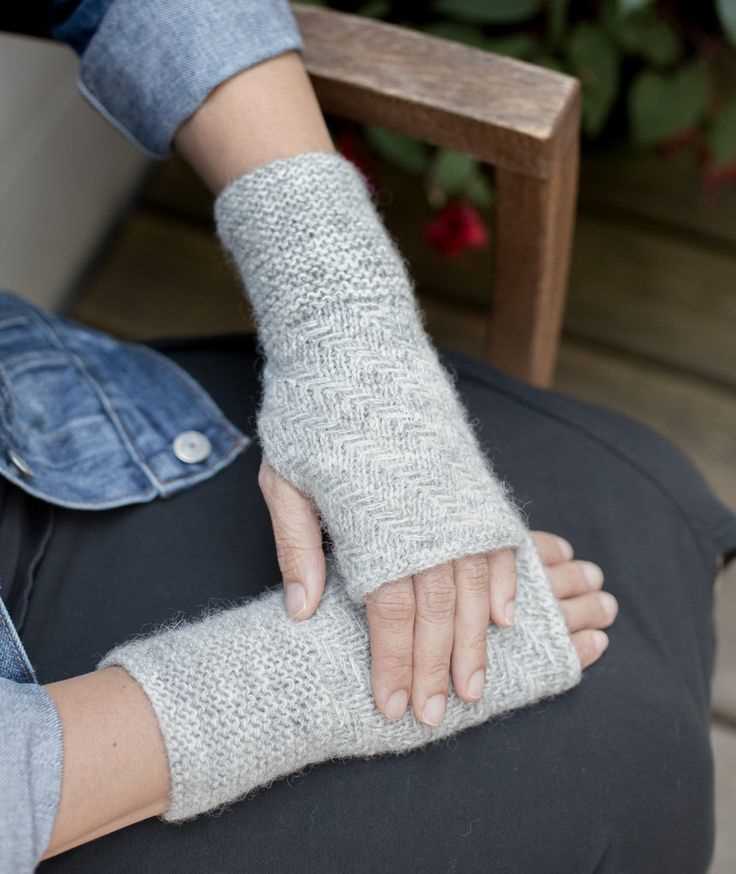 Arm warmers knitting pattern straight needles