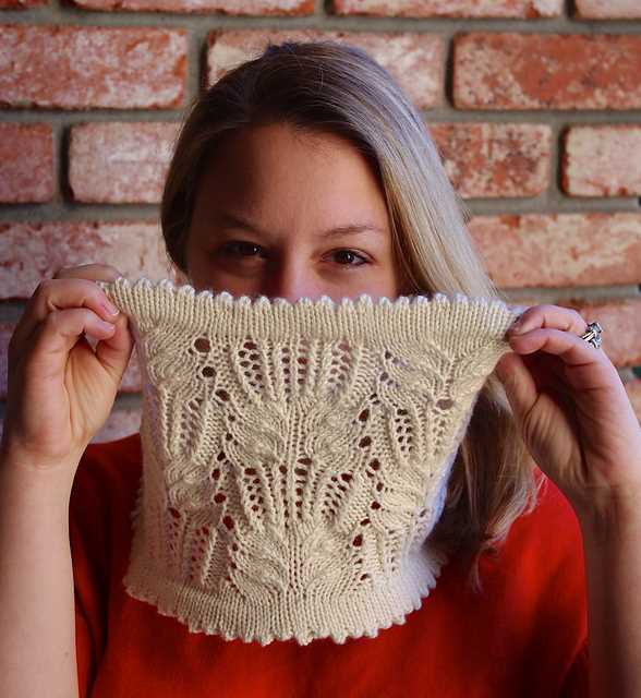 Readers wrap knitting pattern