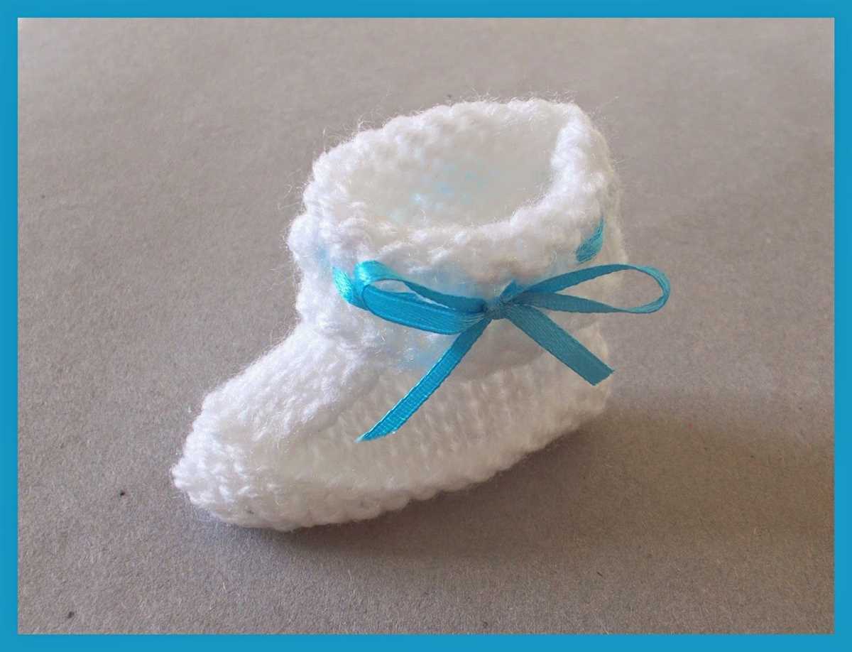 Preemie booties knitting pattern