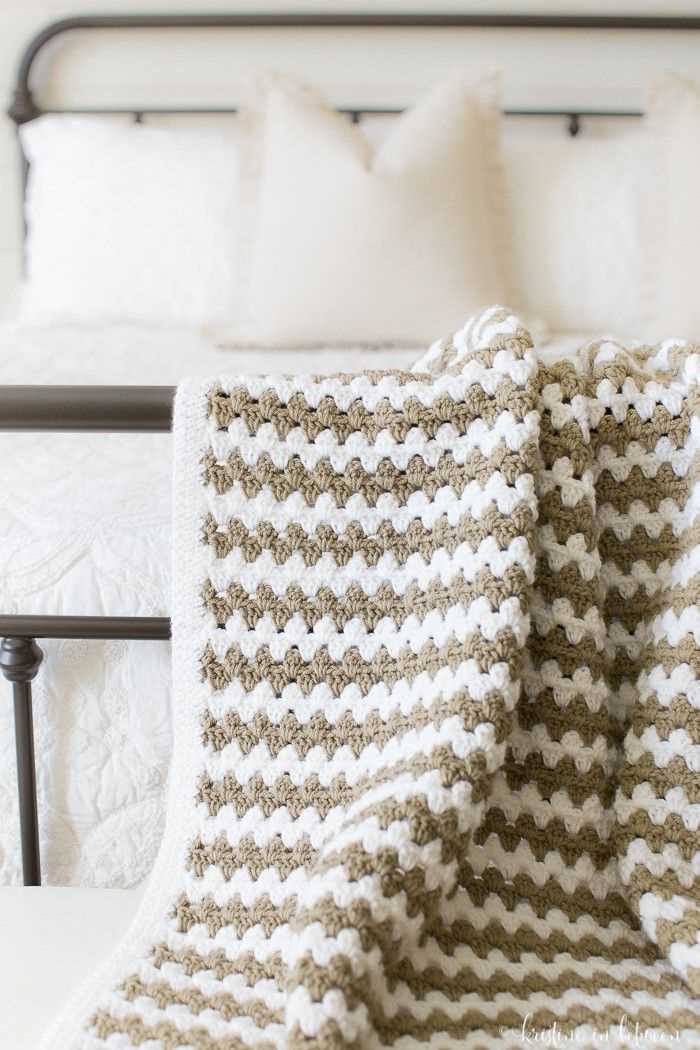 Easy striped knit blanket pattern