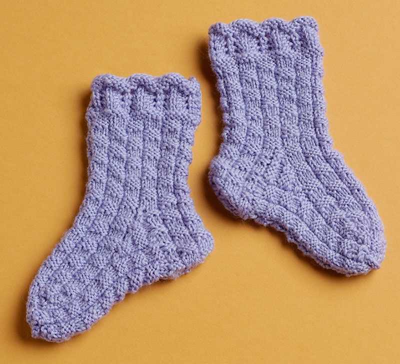 Free knitting patterns for childrens socks on two needles