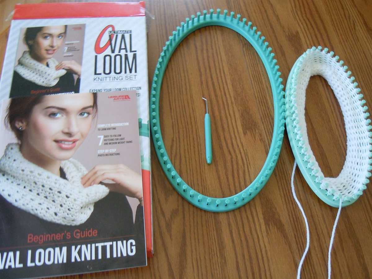 Loom knitting pattern book