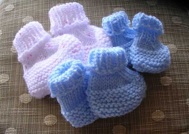 Preemie booties knitting pattern