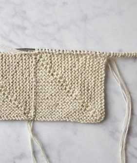 Corner to corner blanket pattern knit