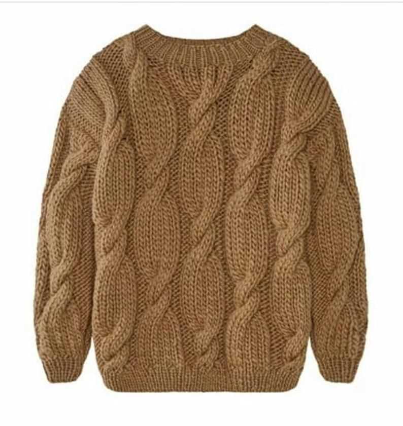 Small cable knit pattern