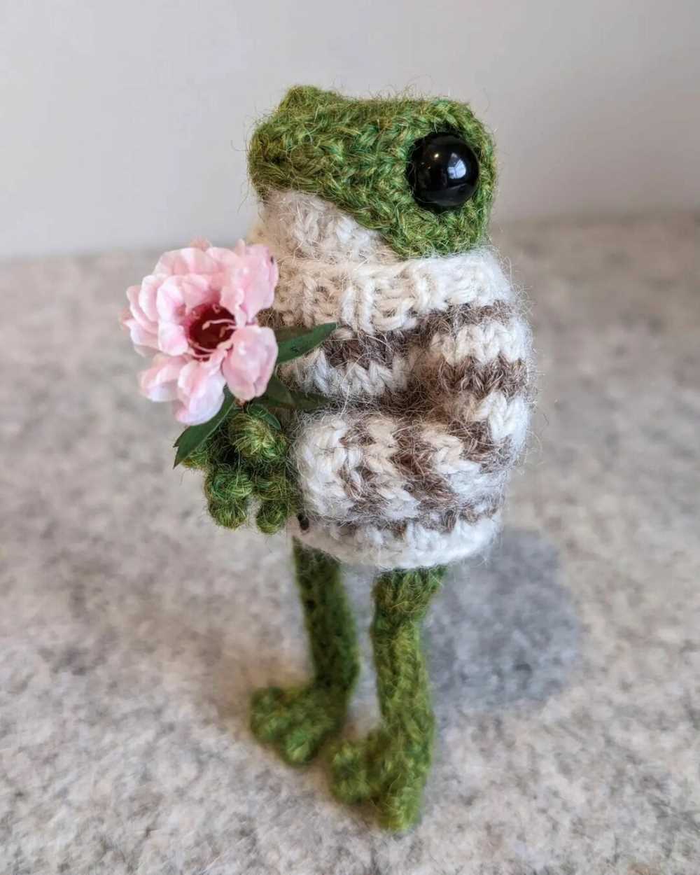 Small frog knitting pattern free