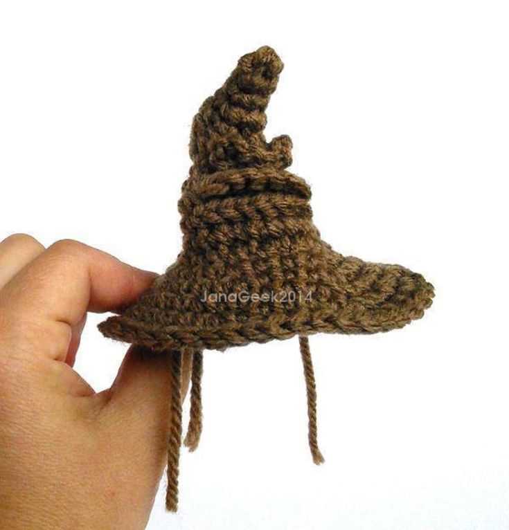 Sorting hat knitting pattern