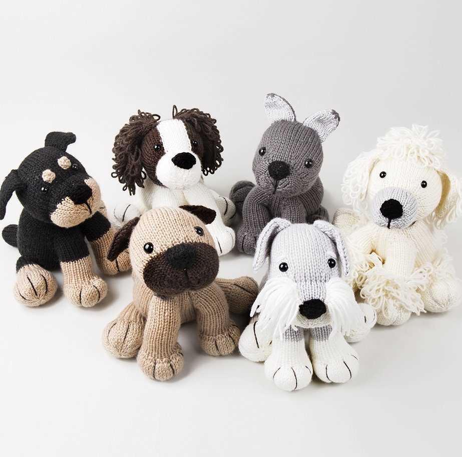 Knitted dog patterns toy