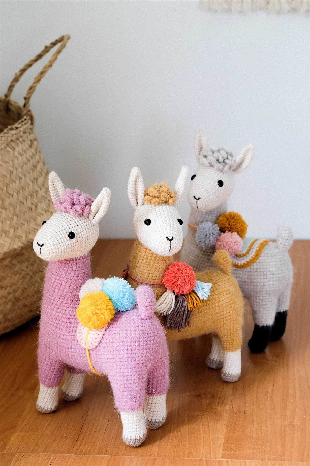 Knitting pattern for alpaca toy