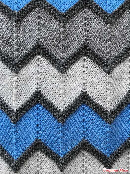 Two color chevron knitting pattern