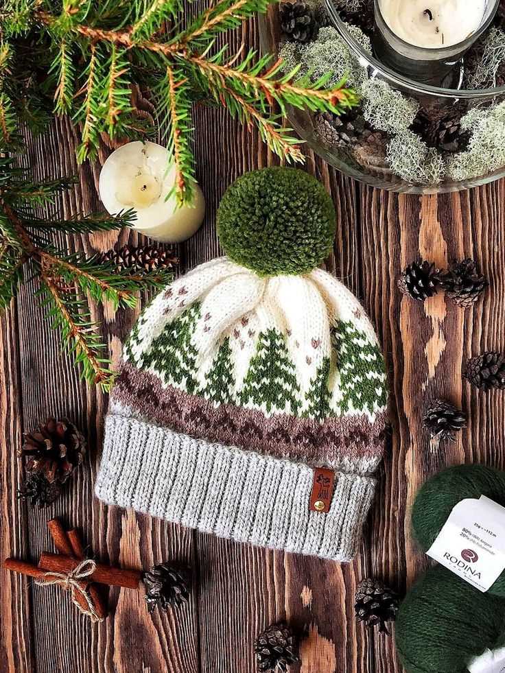 Knitting pattern for christmas tree hat