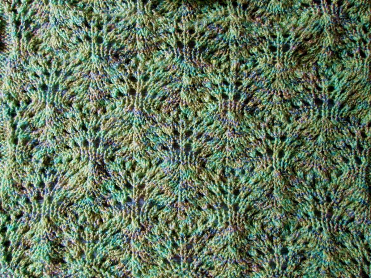 Knit leaf pattern