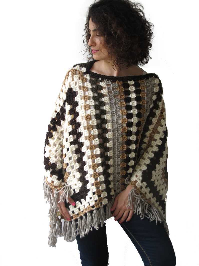 Free plus size poncho knitting patterns