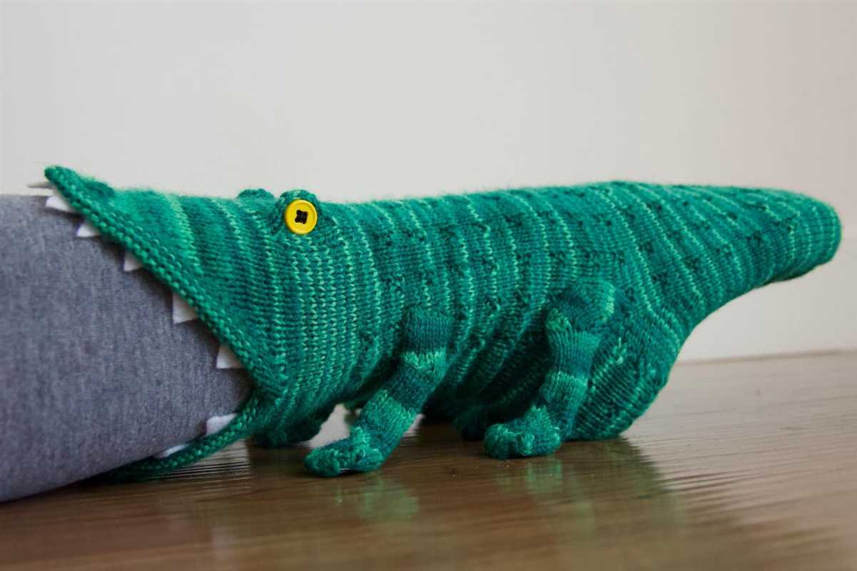 Knitting pattern crocodile socks