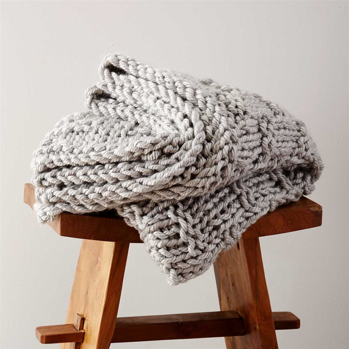 Bernat blanket yarn knit patterns for beginners