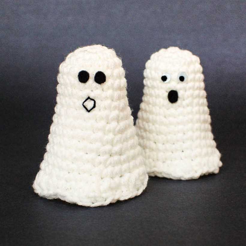 Halloween ghost knitting pattern