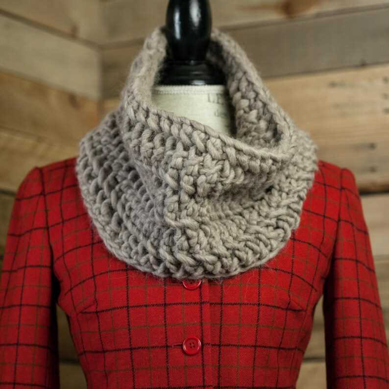 Super chunky cowl knitting pattern