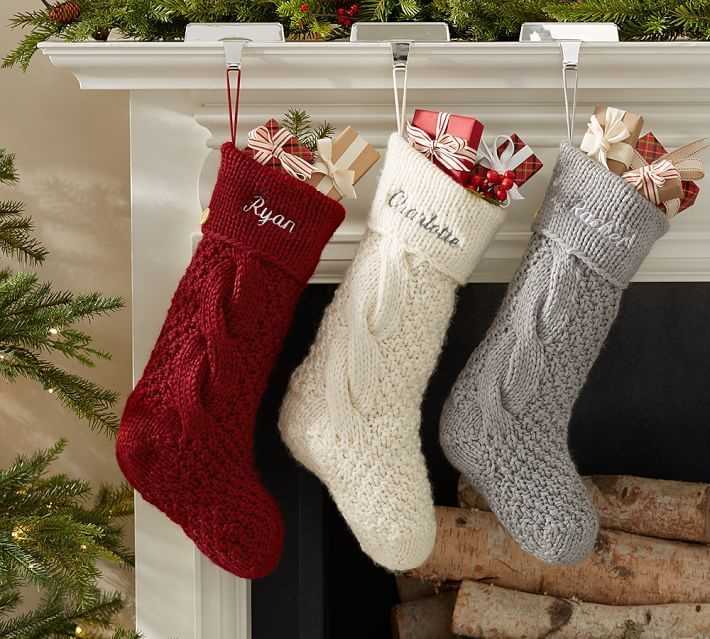 Chunky cable knit christmas stocking pattern