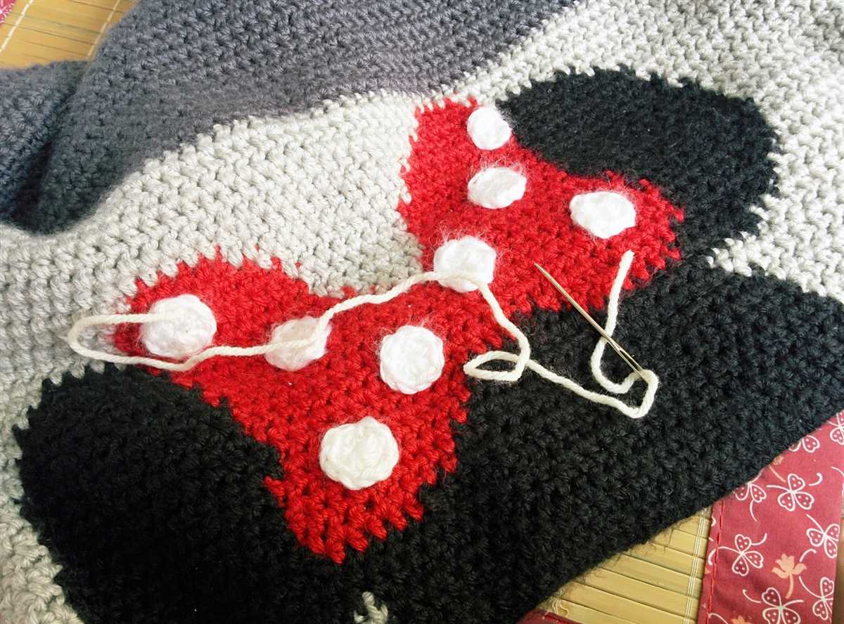 Knitting pattern mickey mouse sweater