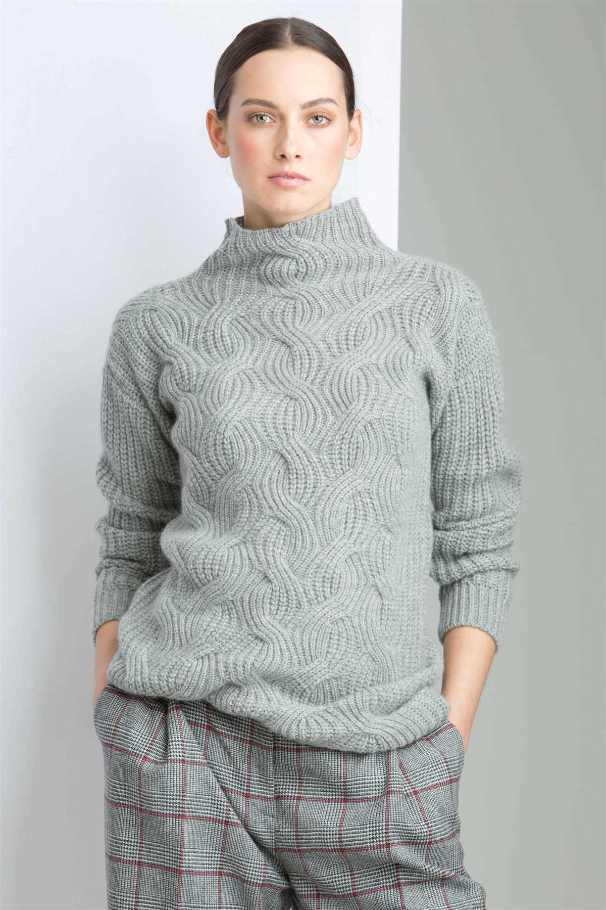 Ribbed turtleneck knitting pattern