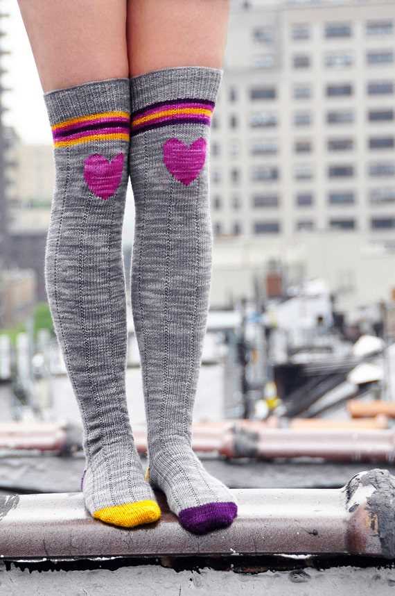 Over the knee socks knitting pattern